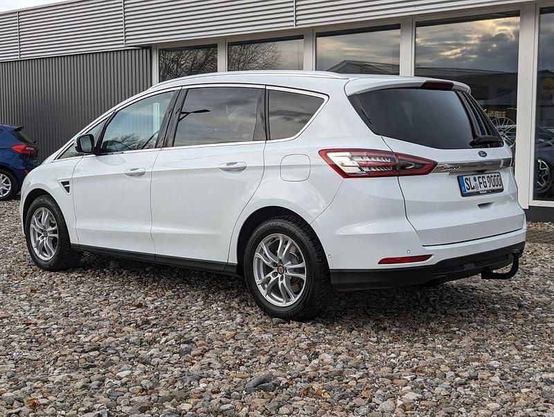 Gebraucht Ford S-MAX Titanium 150 PS (110 kW) 2019 Weiß Van / Kleinbus