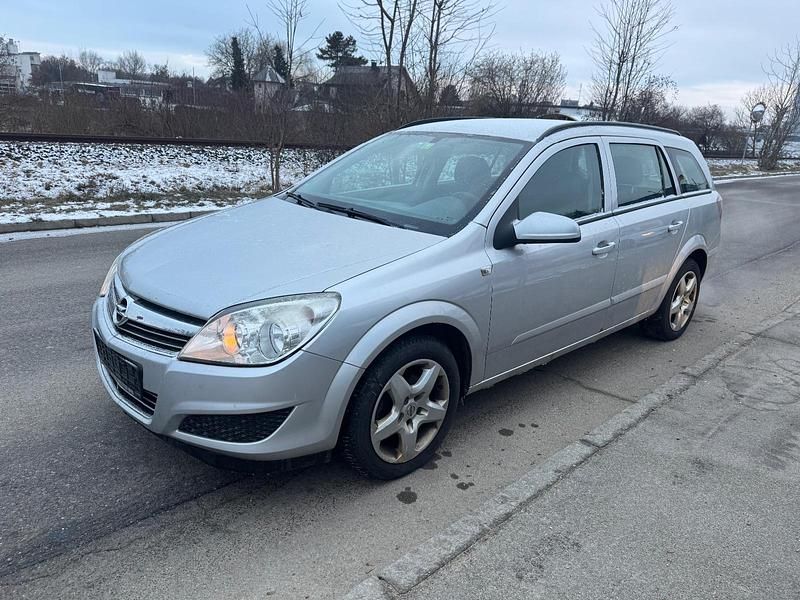 Gebraucht Opel Astra 110 PS (80 kW) 2008 Silber Kombi