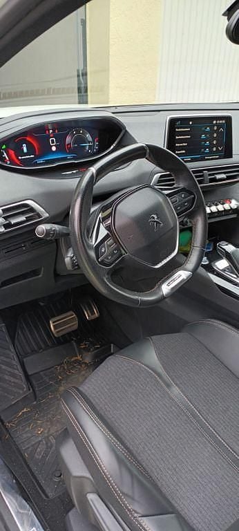 Gebraucht Peugeot 3008 Allure 120 PS (88 kW) 2017 Weiß SUV