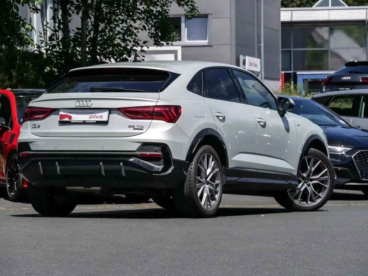 Gebraucht Audi Q3 S-Line 150 PS (110 kW) 2022 Tausilber metallic SUV