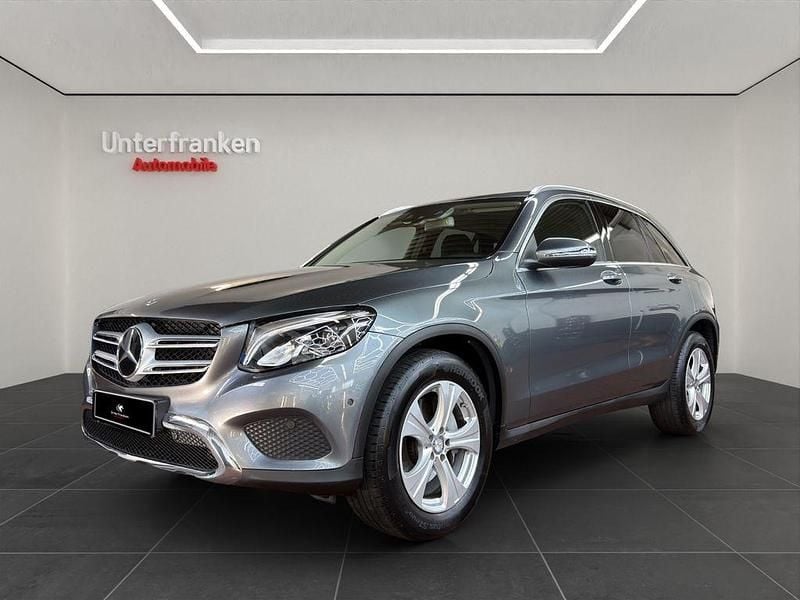 Grau Gebraucht 2016 Mercedes GLC250 SUV | 24.980 € (Guter Preis) - Bild 1/4