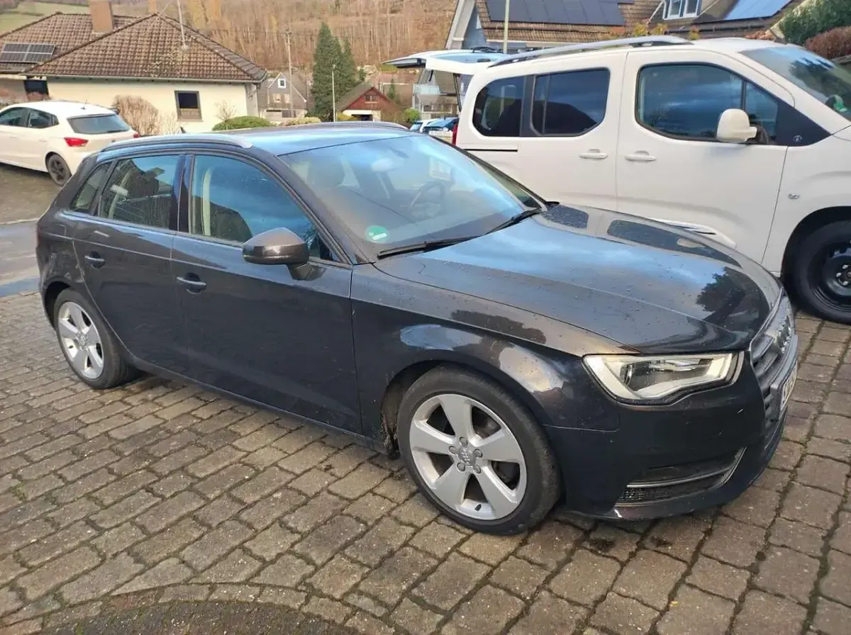 Gebraucht Audi A3 Sportback Ambition 150 PS (110 kW) 2014 Belugabraun metallic Kleinwagen