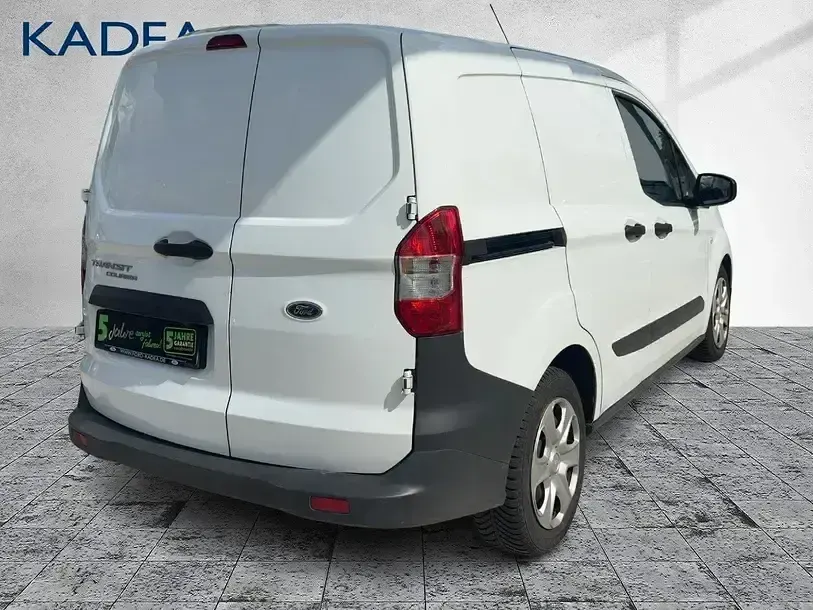 Gebraucht Ford Transit Courier Trend 101 PS (74 kW) 2023 Weiss Van