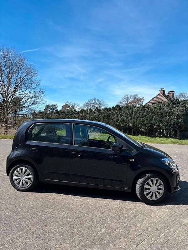 Second-hand VW up! 75 CP (55 kW) 2013 Negru Hatchback