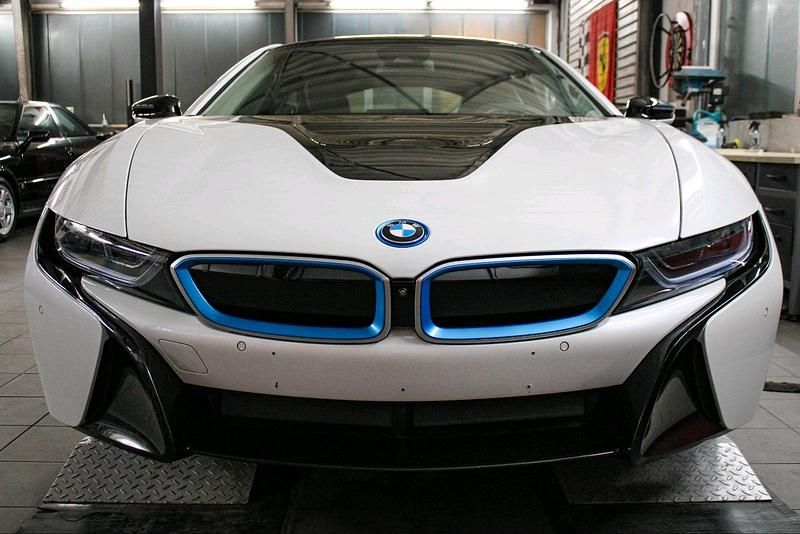 Gebraucht BMW i8 Performance 374 PS (275 kW) 2019 Weiß Coupé