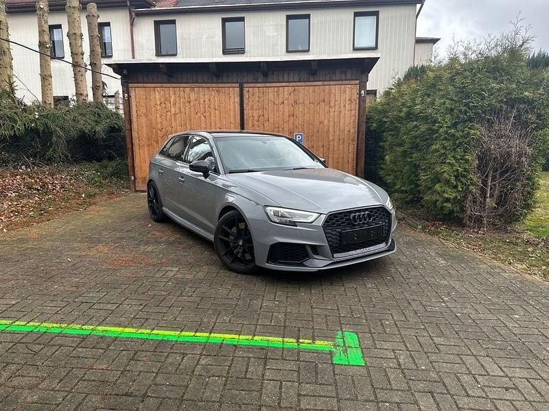 Gebraucht Audi RS3 Ambiente 400 PS (294 kW) 2017 Grau Limousine