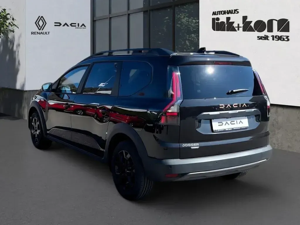 Neu Dacia Jogger Extreme 155 PS (114 kW) 2025 Schwarz Van / Kleinbus