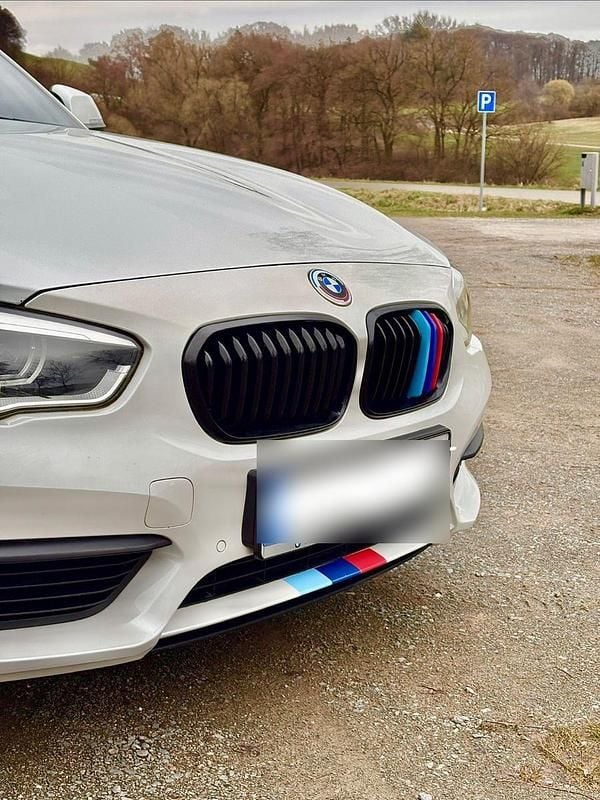 Gebraucht BMW 118 Advantage 136 PS (100 kW) 2016 Weiß Kleinwagen