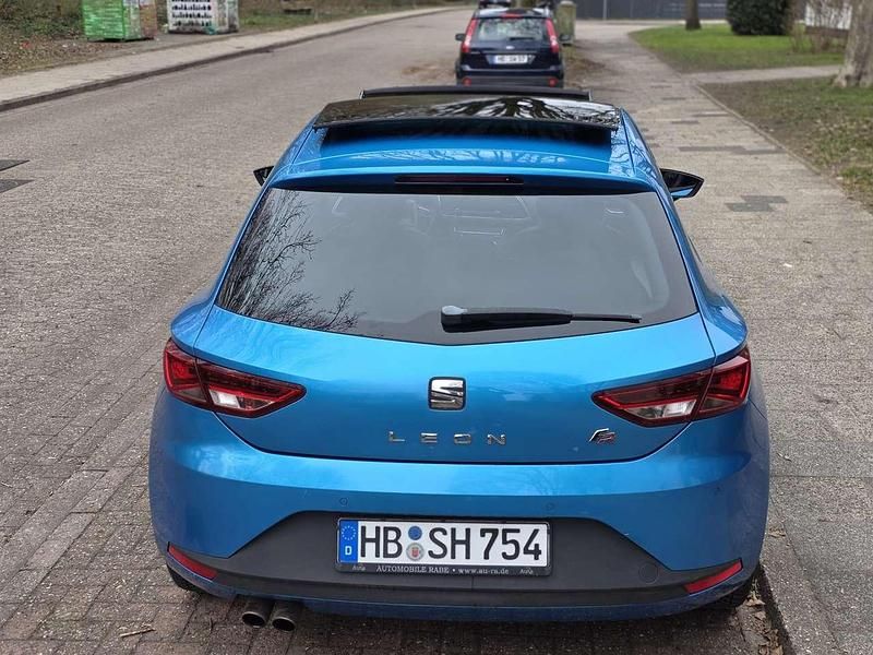 Second-hand Seat Leon FR 179 CP (131 kW) 2013 Berlinǎ