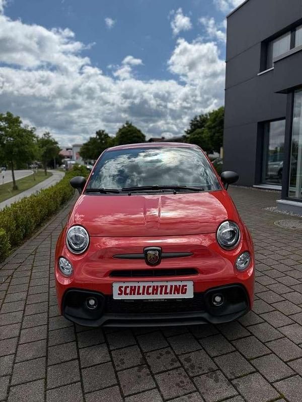 Gebraucht Abarth 695 179 PS (131 kW) 2024 Orange Kleinwagen