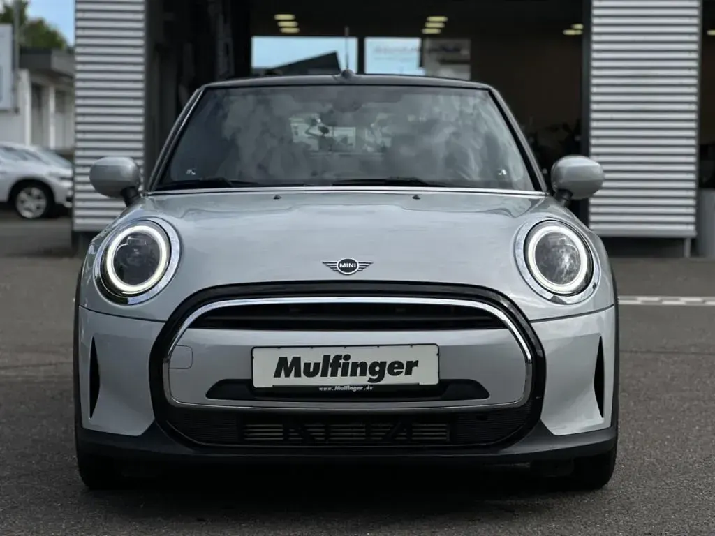 Gebraucht Mini One Cabriolet Classic 102 PS (75 kW) 2022 White silver (metallic) Cabrio