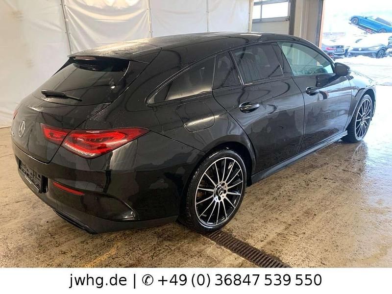 Gebraucht Mercedes CLA250e AMG line 218 PS (160 kW) 2021 Kosmosschwarz Coupé