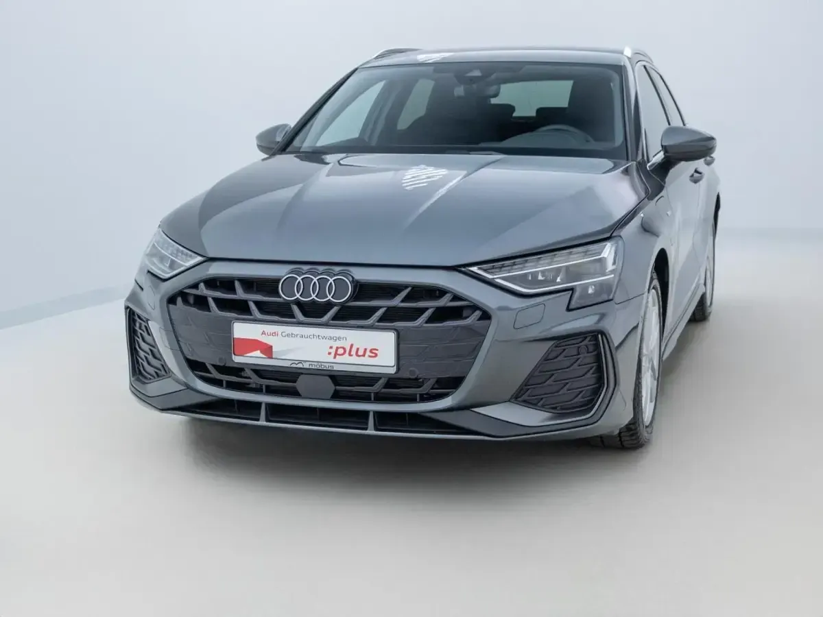 Gebraucht Audi A3 Sportback e-tron S-Line 204 PS (150 kW) 2025 Daytonagrau perleffekt Kleinwagen