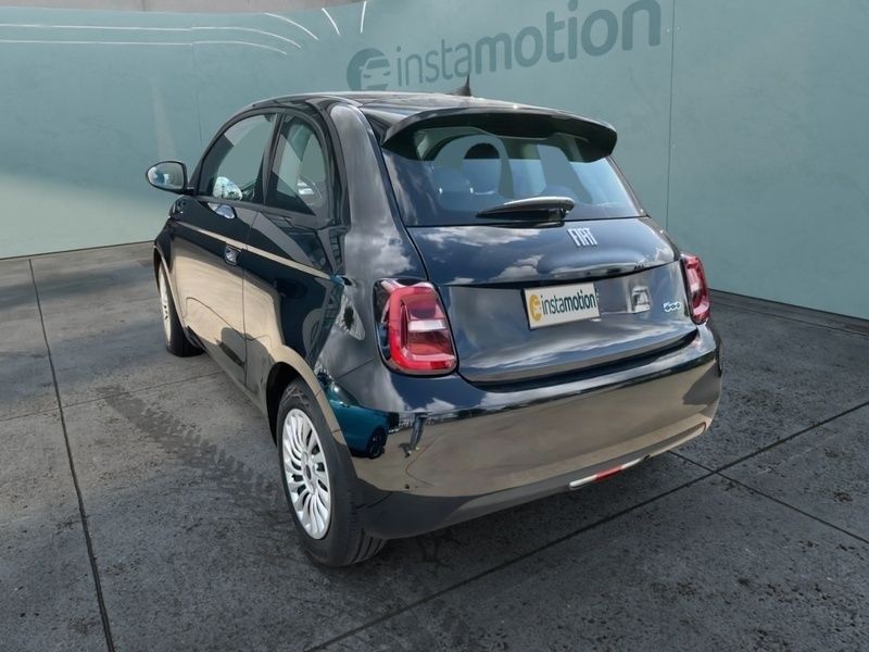 Gebraucht Fiat 500e Action 69 kW (95 PS) 2022 Schwarz Limousine