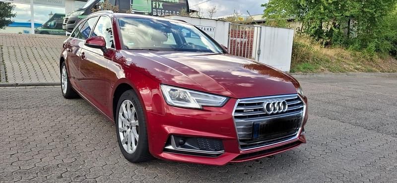 Gebraucht Audi A4 190 PS (139 kW) 2019 Rot Kombi