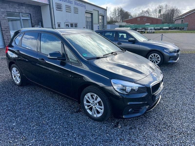 Gebraucht BMW 216 Active Tourer Basis 116 PS (85 kW) 2015 Schwarz Van / Kleinbus