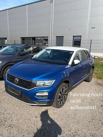 Gebraucht VW T-Roc Active 150 PS (110 kW) 2021 Ravennablau metallic pure whit SUV