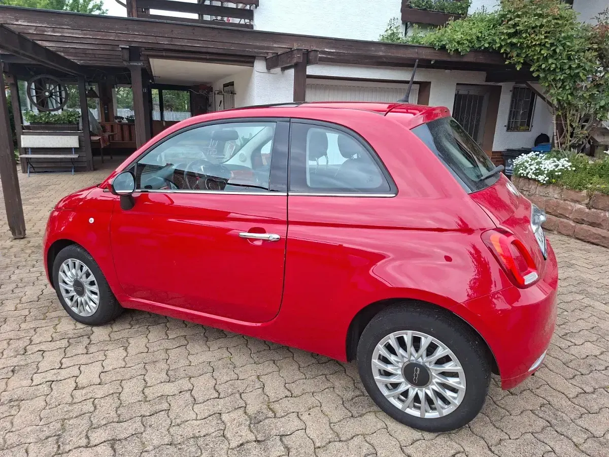 Gebraucht Fiat 500 Lounge 69 PS (50 kW) 2017 Rot Kleinwagen
