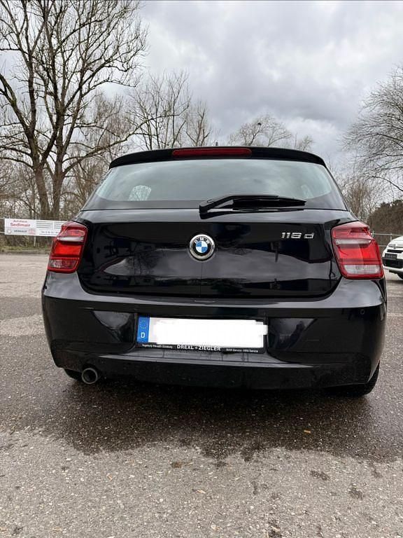 Gebraucht BMW 116 Efficient Dynamics 116 PS (85 kW) 2013 Schwarz Kleinwagen