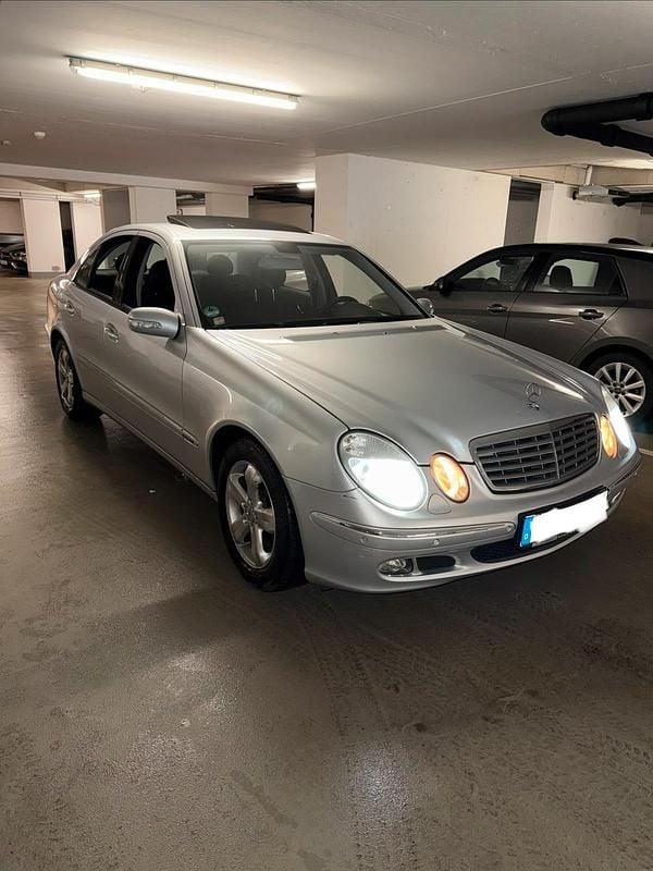 Gebraucht Mercedes E280 231 PS (169 kW) 2005 Silber Limousine