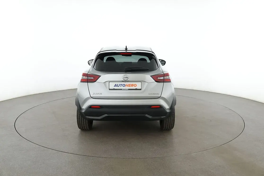 Gebraucht Nissan Juke 117 PS (86 kW) 2020 Silber SUV