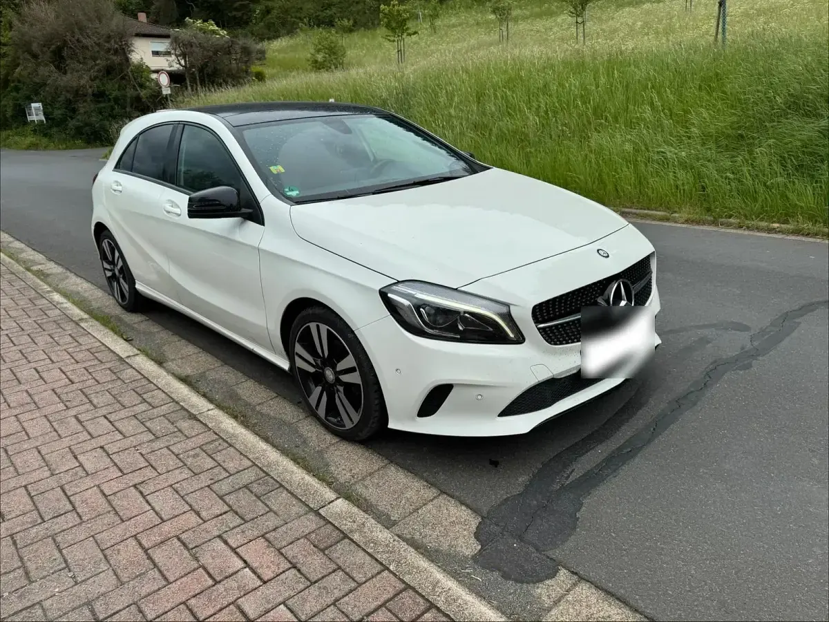 Gebraucht Mercedes A220 170 PS (125 kW) 2016 Weiß Kleinwagen