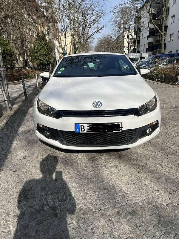 Gebraucht VW Scirocco 160 PS (117 kW) 2010 Weiß Coupé