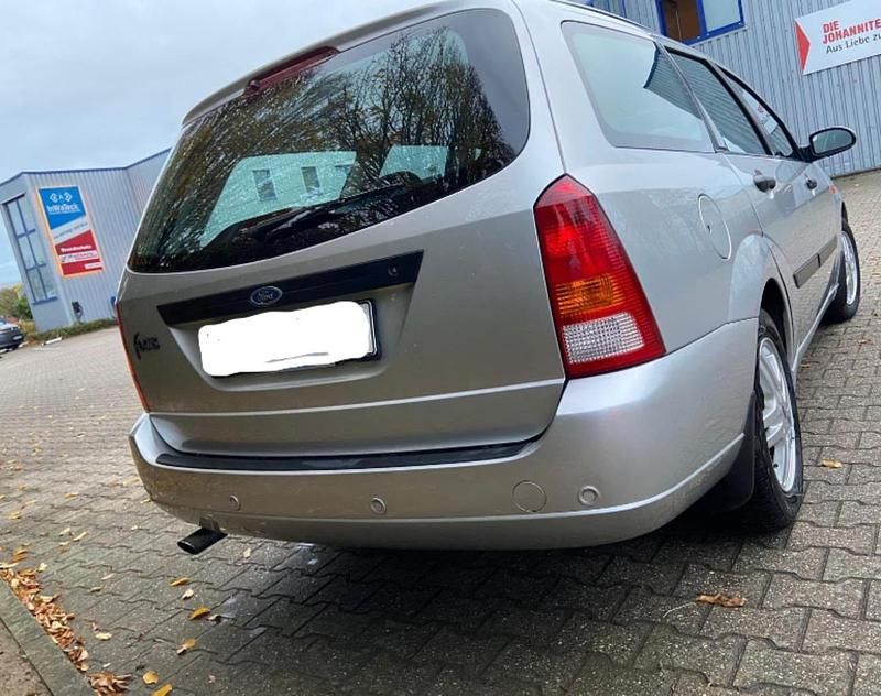 Gebraucht Ford Focus 101 PS (74 kW) 2003 Silber Kombi