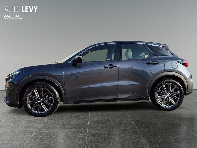 Gebraucht Lexus LBX 136 PS (100 kW) 2024 Grau SUV