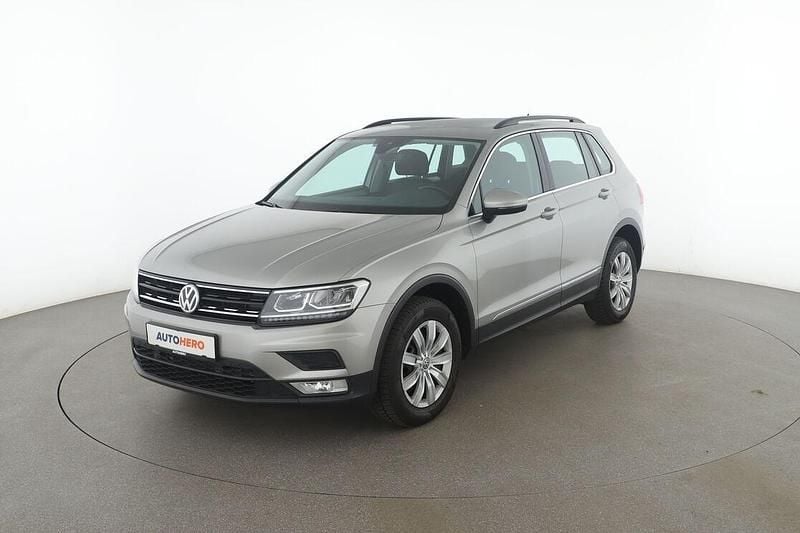 Grau Gebraucht 2016 VW Tiguan Comfortline SUV | 20.030 € (Guter Preis) - Bild 1/3