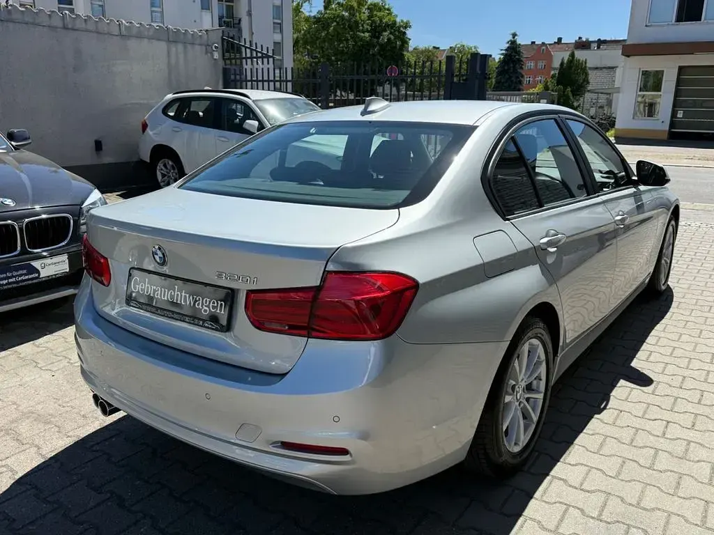 Occasion BMW 320 184 ch (135 kW) 2017 Argent Berline