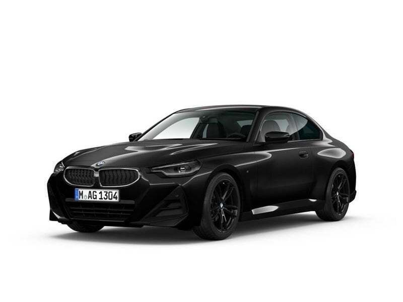 Black sapphire metallic Gebraucht 2024 BMW 220 Shadowline Coupé | 48.990 € - Bild 1/4