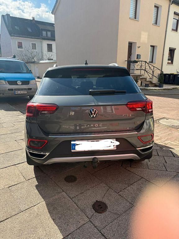 Gebraucht VW T-Roc Style 150 PS (110 kW) 2023 Grau SUV