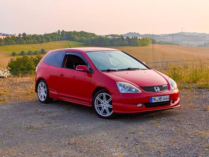Rot Gebraucht 2005 Honda Civic Kleinwagen | 2.600 € (Fairer Preis) - Bild 1/4
