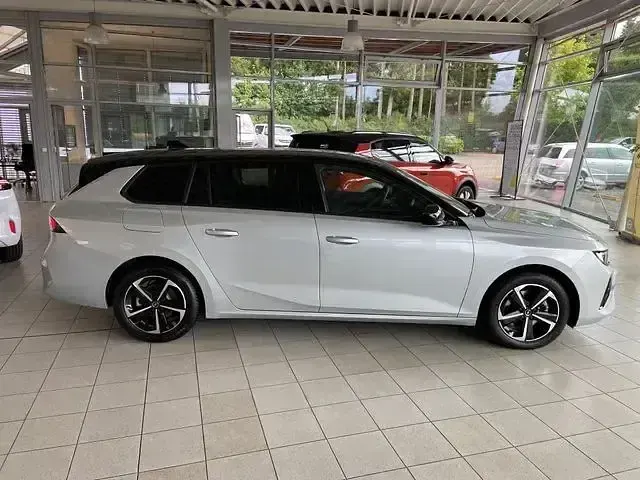 Gebraucht Opel Astra 136 PS (100 kW) 2025 Silber Kleinwagen