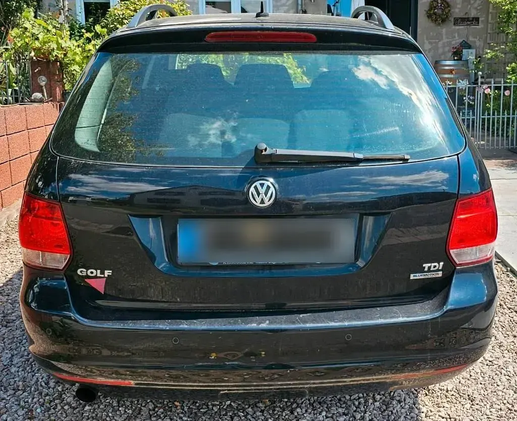 Gebraucht VW Golf VI 105 PS (77 kW) 2010 Schwarz Kleinwagen