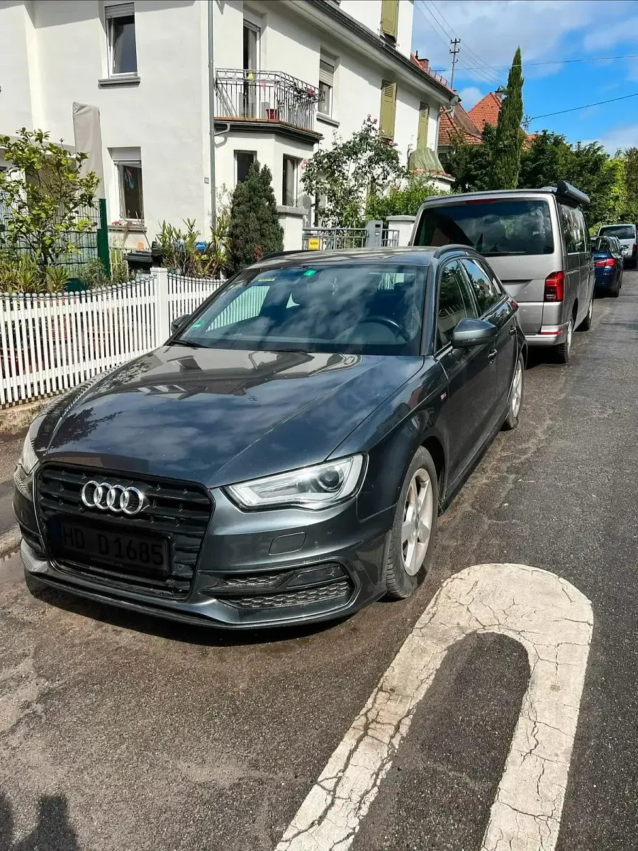 Second-hand Audi A3 S-Line 150 CP (110 kW) 2015 Gri Hatchback