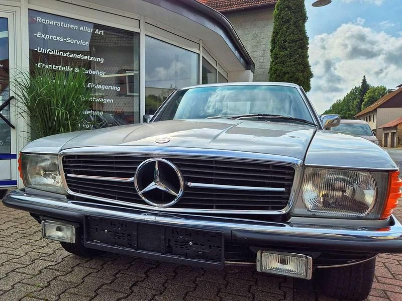 Silber Gebraucht 1974 Mercedes SLC280 Coupé | 20.990 € - Bild 1/4