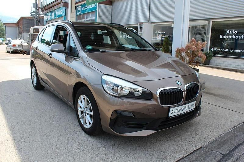 Beige Gebraucht 2019 BMW 218 Kombi | 15.900 € (Guter Preis) - Bild 1/4