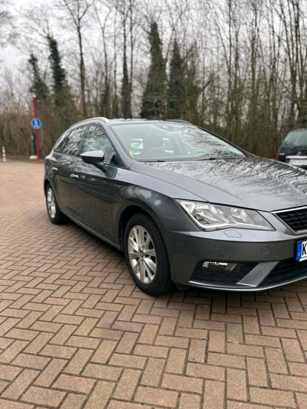 Grau Gebraucht 2018 Seat Leon Kombi | 10.500 € (Fairer Preis) - Bild 1/4