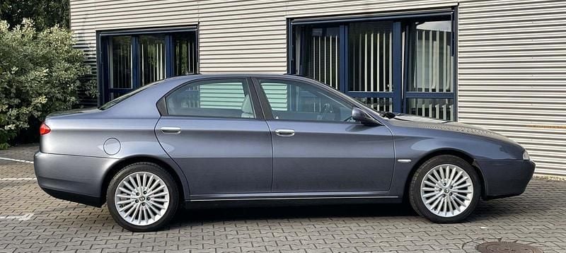 Blau Gebraucht 2000 Alfa Romeo 166 Limousine | 5.900 € (Fairer Preis) - Bild 1/4