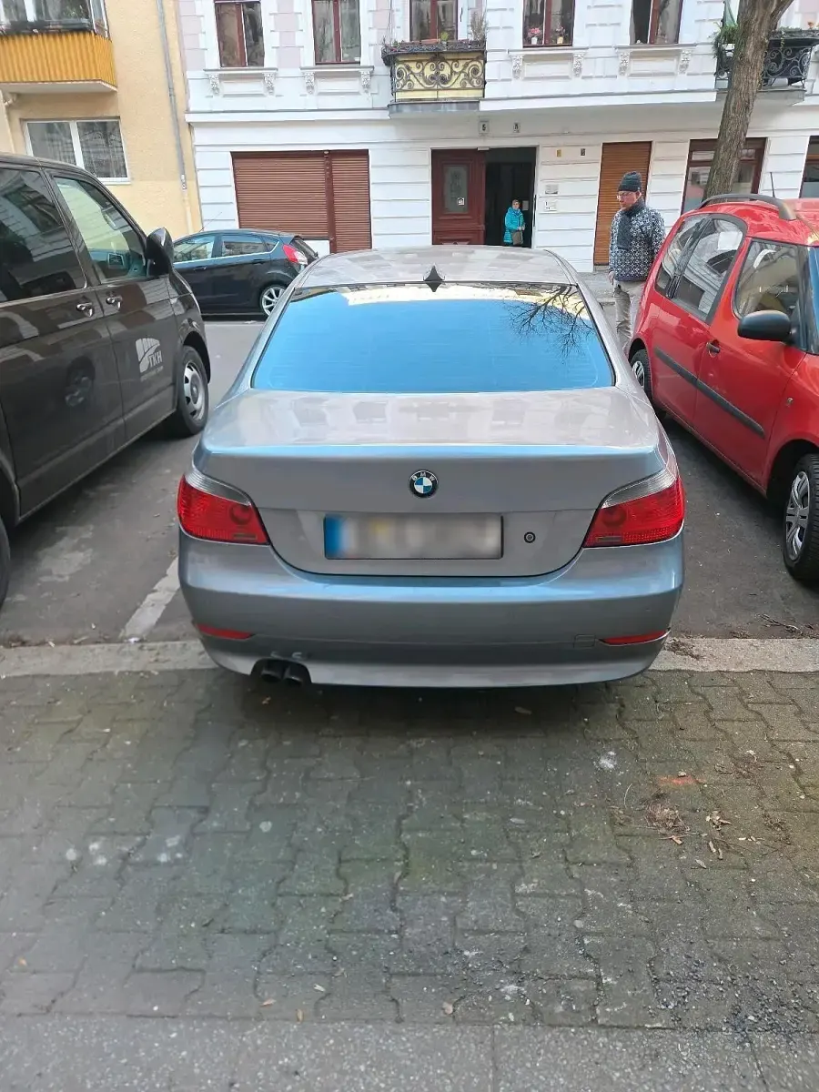 Gebraucht BMW 520 177 PS (130 kW) 2005 Grau Limousine