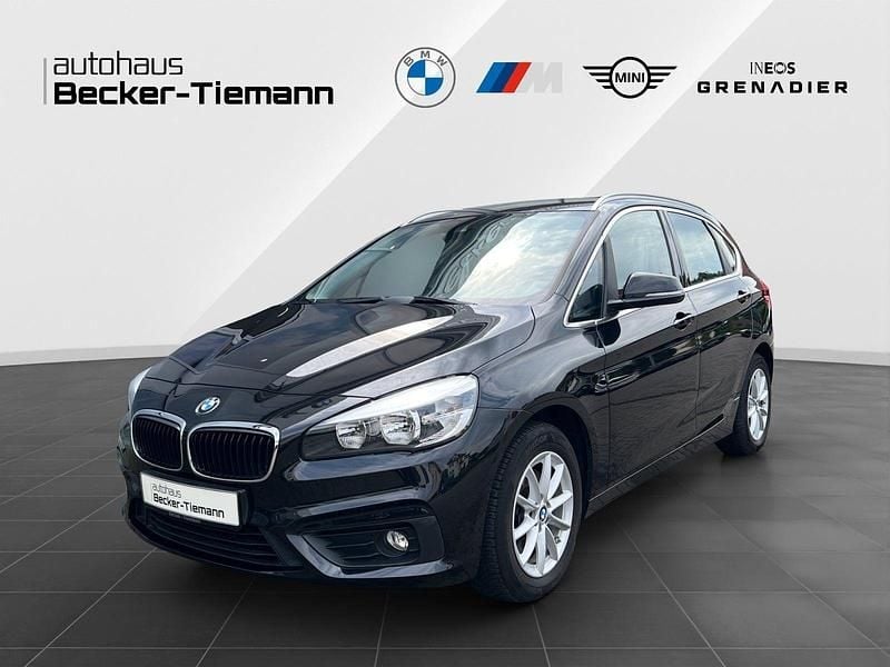 Schwarz Gebraucht 2015 BMW 218 Active Tourer Basis Van / Kleinbus | 13.778 € (Etwas zu teuer) - Bild 1/4