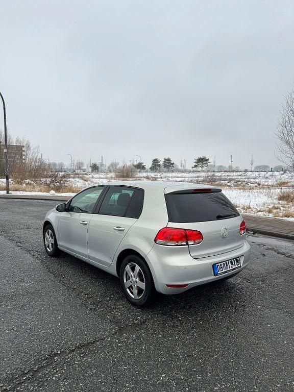 Gebraucht VW Golf VI 86 PS (63 kW) 2010 Silber Kleinwagen