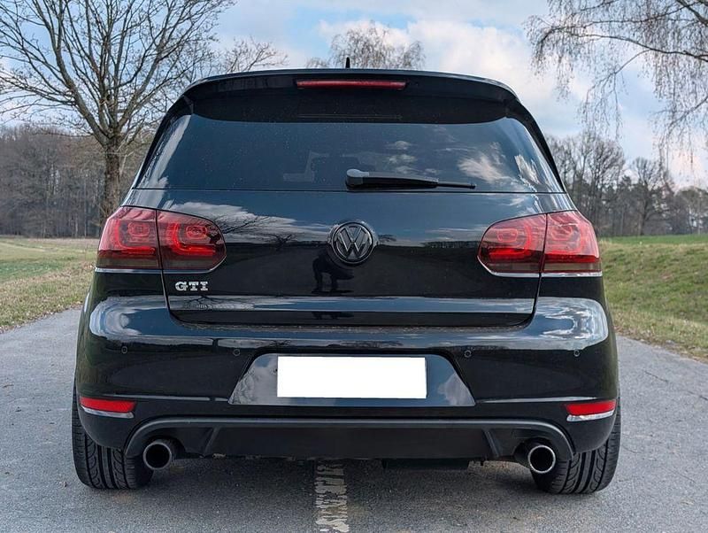 Gebraucht VW Golf VI Edition 235 PS (172 kW) 2011 Schwarz Kleinwagen