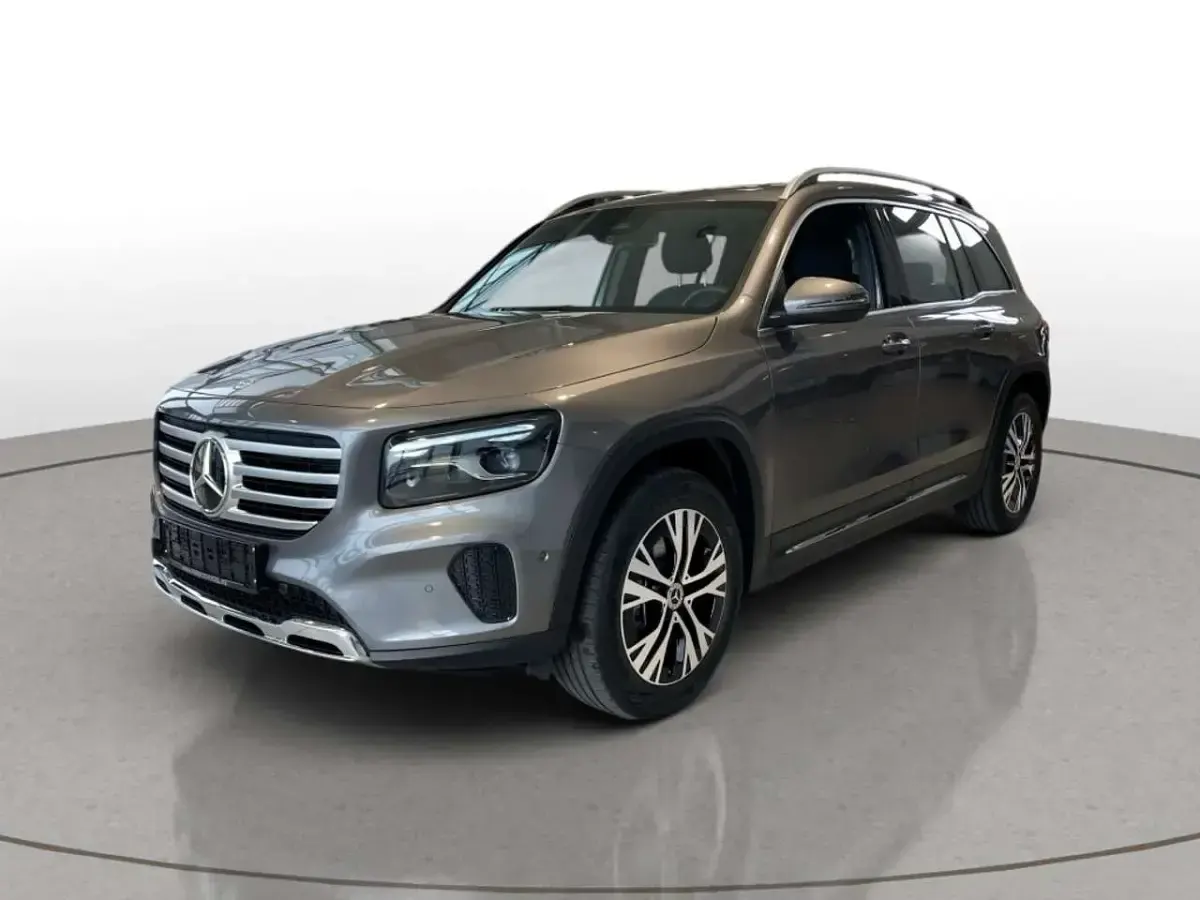Gebraucht Mercedes GLB200 Progressive 150 PS (110 kW) 2026 Grau SUV