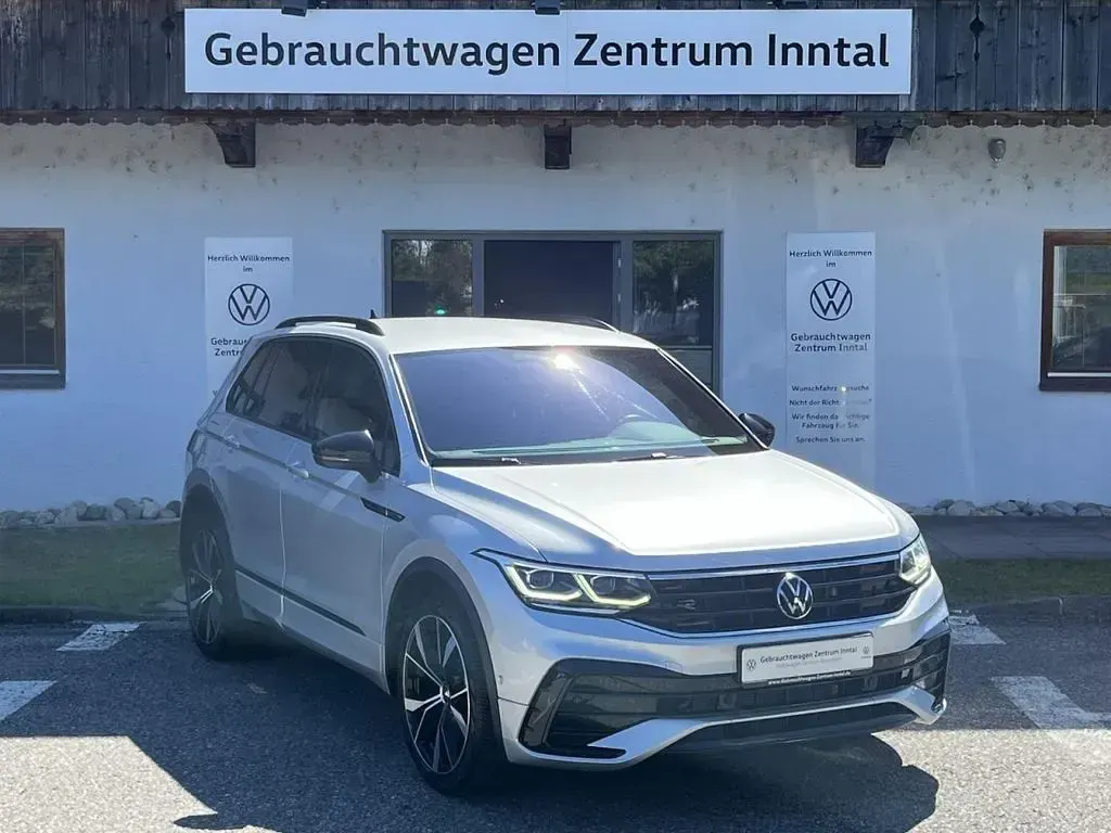 Gebraucht VW Tiguan R-line 190 PS (139 kW) 2023 Silber SUV