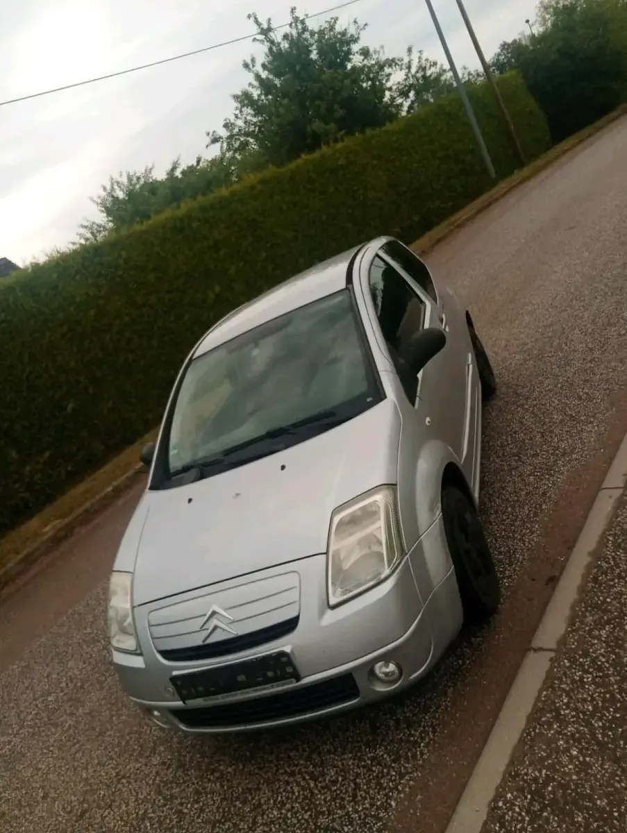 Gebraucht Citroën C2 60 PS (44 kW) 2006 Silber Kleinwagen
