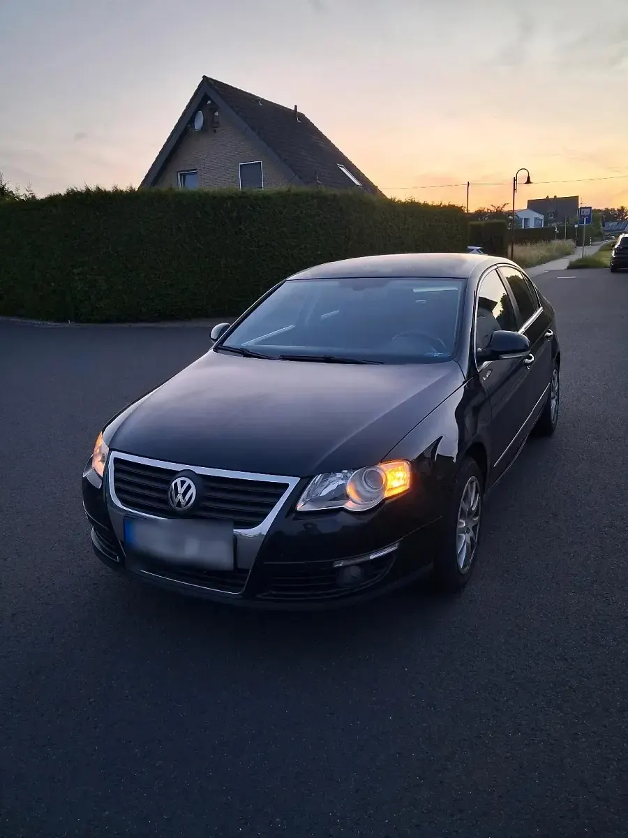 Gebraucht VW Passat 115 PS (84 kW) 2005 Schwarz Limousine