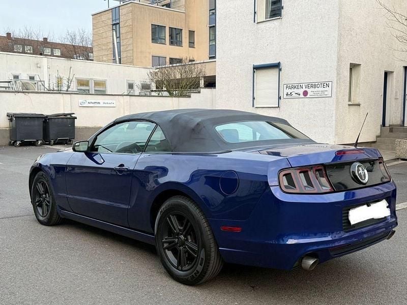 Gebraucht Ford Mustang 305 PS (224 kW) 2012 Blau Cabrio